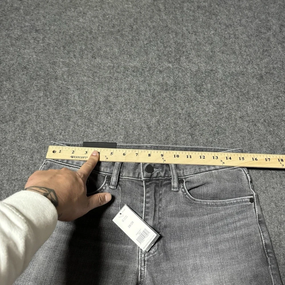 Banana Republic Men's Straight Fit‎ Size 28x28 Rapid Movement Stretch Denim New